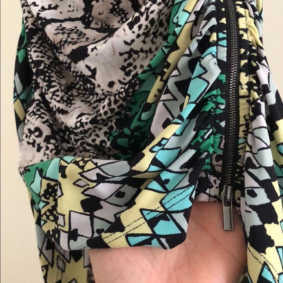 Cool Print Zipper Dress - Picture 3 of 5